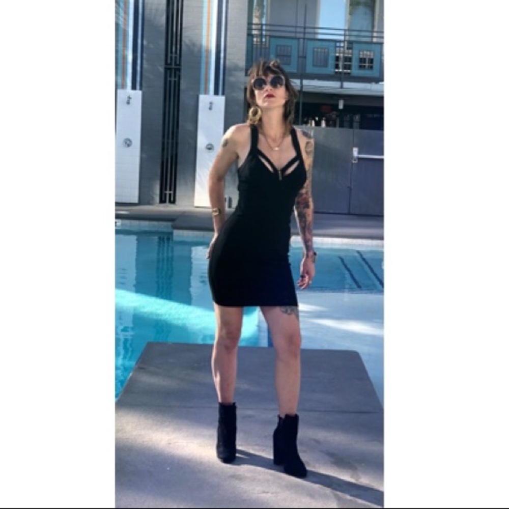 Stretchy little black dress